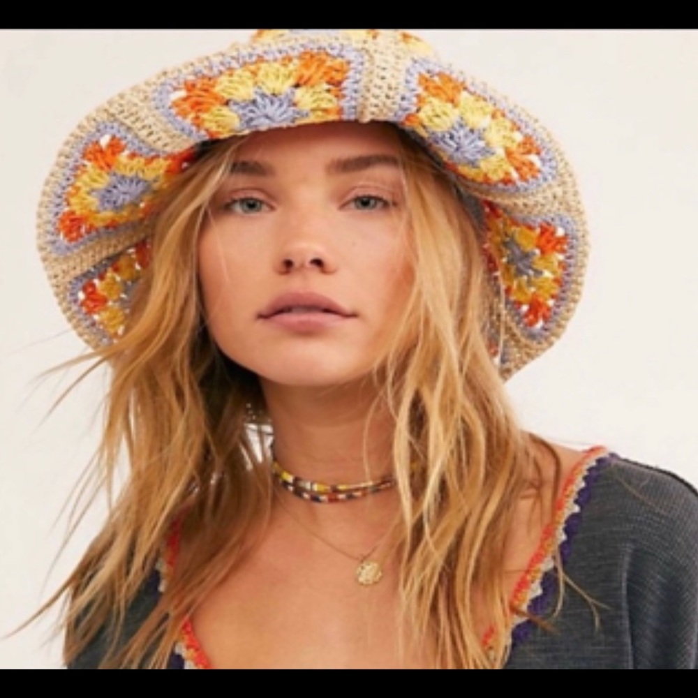Peter Grimm Fergie Bucket Hat